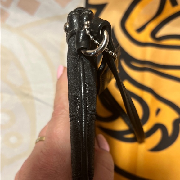 Coach Vintage Black Signature Jacquard Studded Wristlet. #42015 - Picture 7 of 11